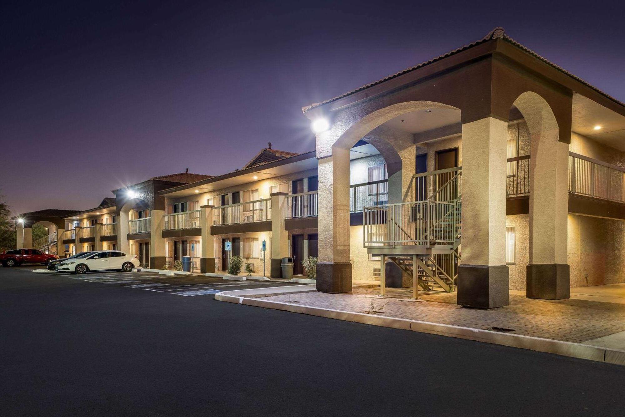 Days Inn By Wyndham Buckeye Zewnętrze zdjęcie