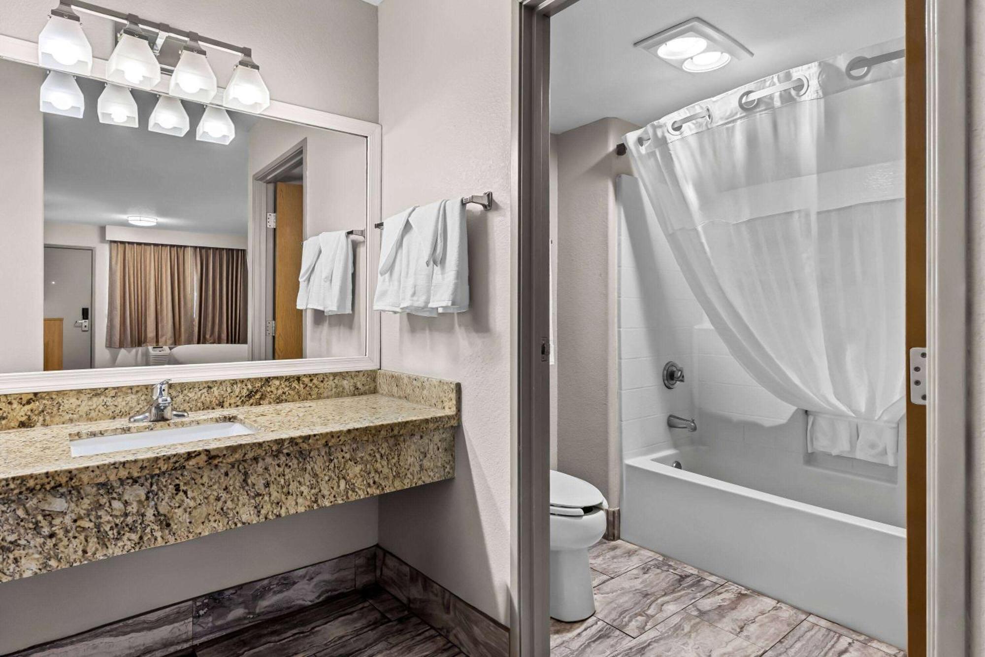 Days Inn By Wyndham Buckeye Zewnętrze zdjęcie