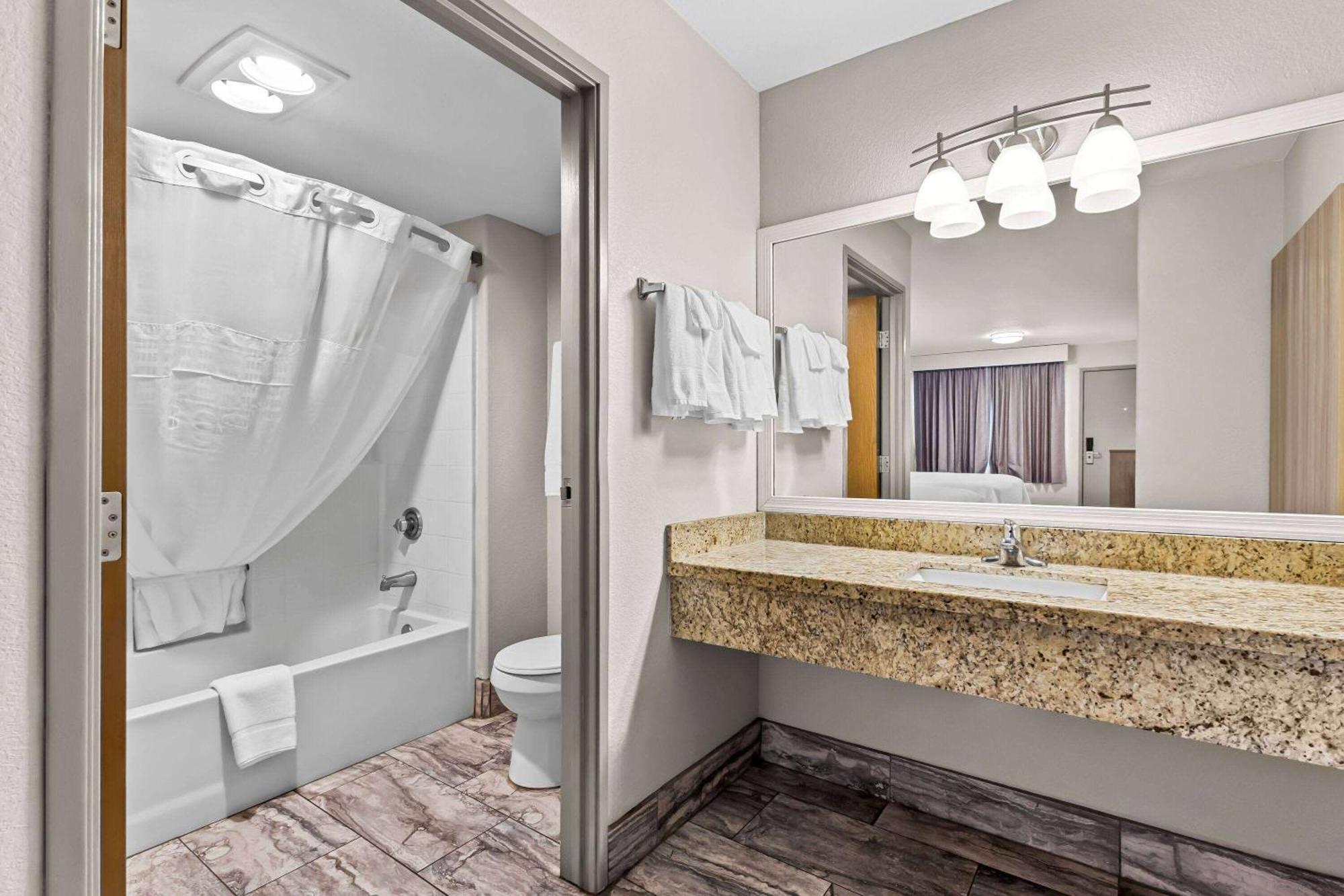 Days Inn By Wyndham Buckeye Zewnętrze zdjęcie