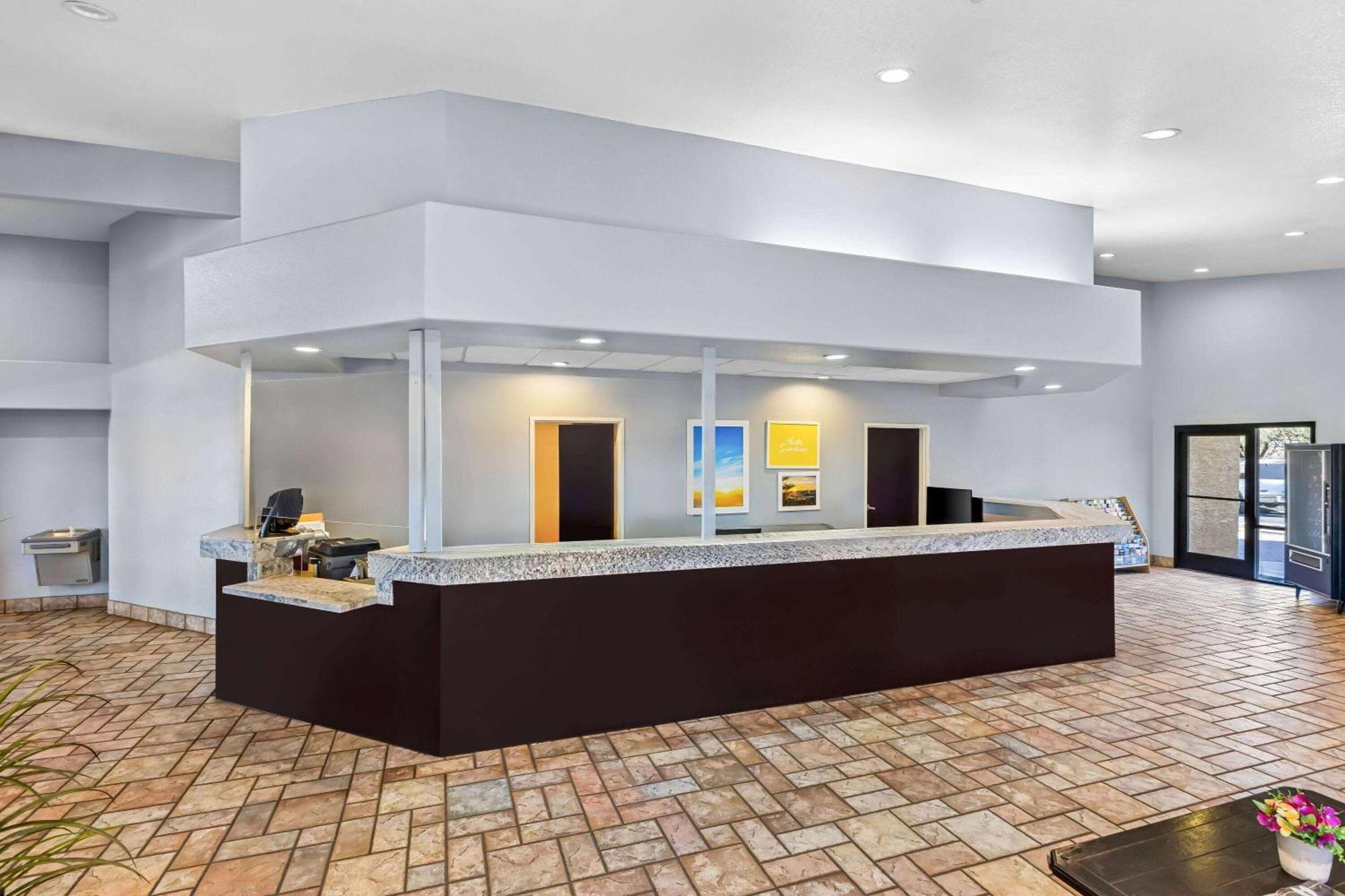Days Inn By Wyndham Buckeye Zewnętrze zdjęcie